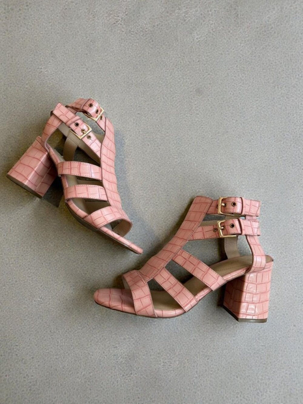 COMFORT Pink Croc Embossed Ankle Strap Sandals Heels Size 10 Synthetic Upper